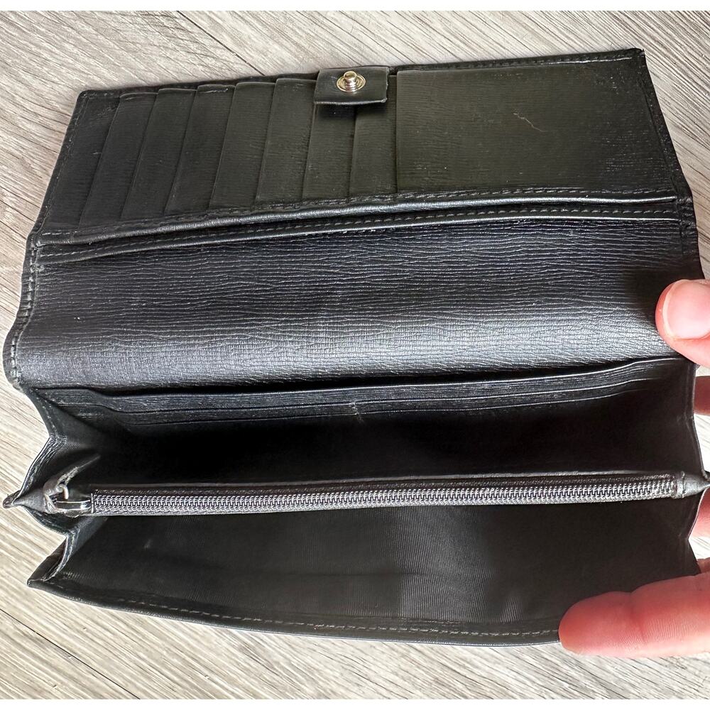 Gucci Black Long Bifold Wallet with Silver Belt Buckle - Picture 9 of 16